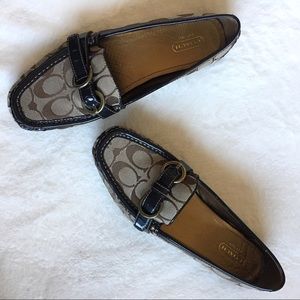 Coach Flores Women’s Signature C Khaki Shoes